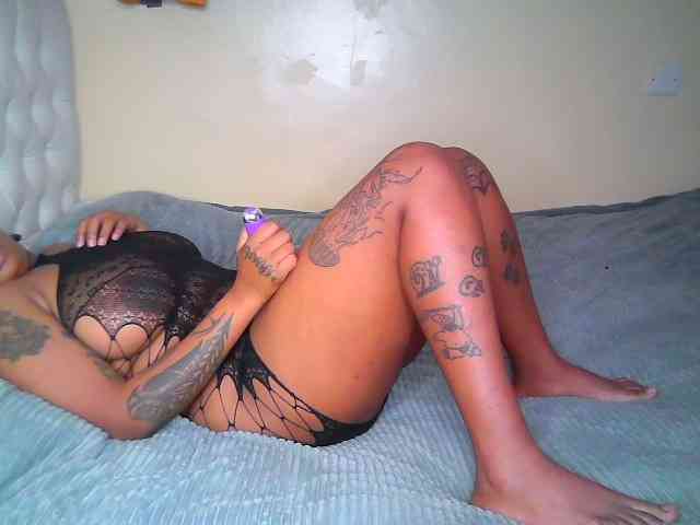 Blackchully9 webcam