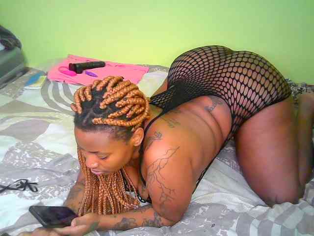 Blackchully9 webcam