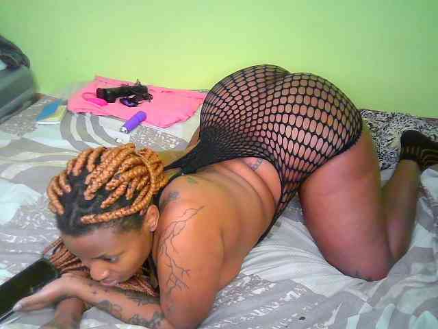 Blackchully9 webcam