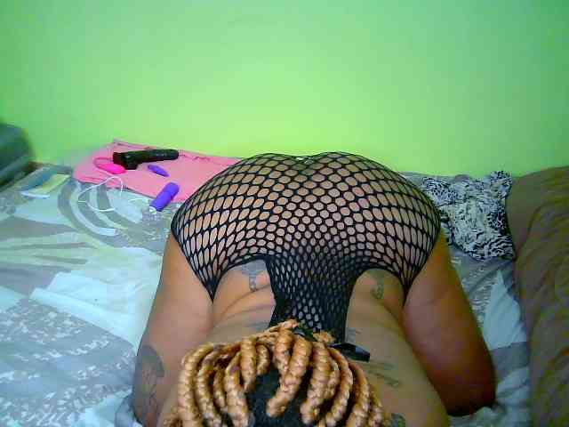 Blackchully9 webcam