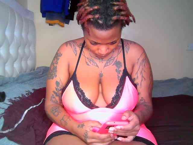 Blackchully9 webcam