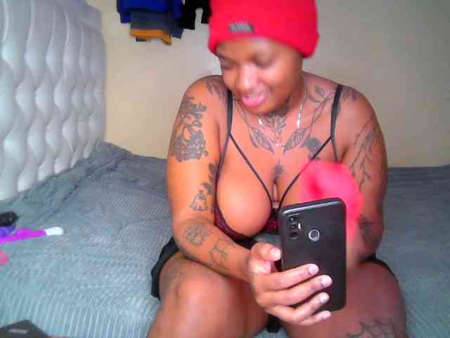 Blackchully9 webcam