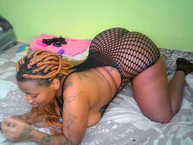 Blackchully9 webcam