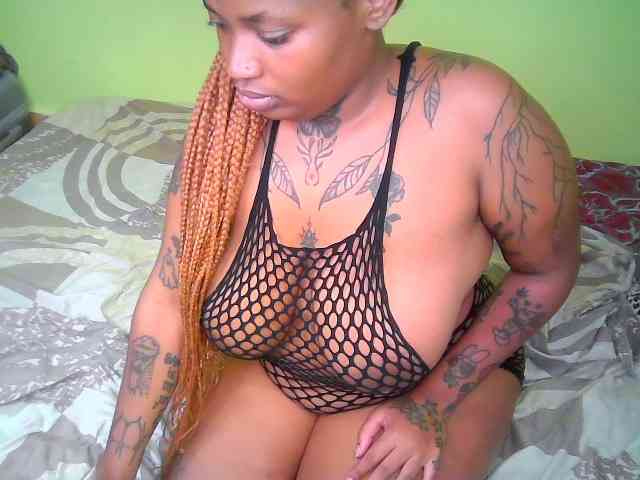 Blackchully9 webcam