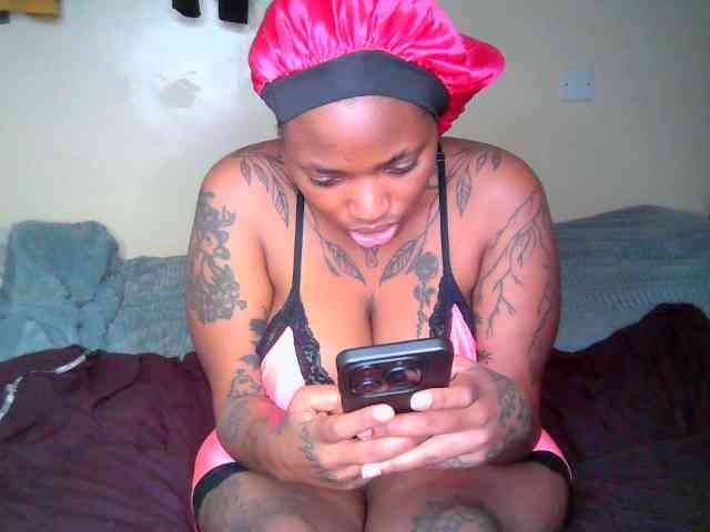 Blackchully9 webcam