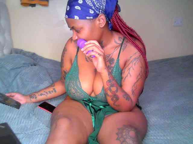 Blackchully9 webcam