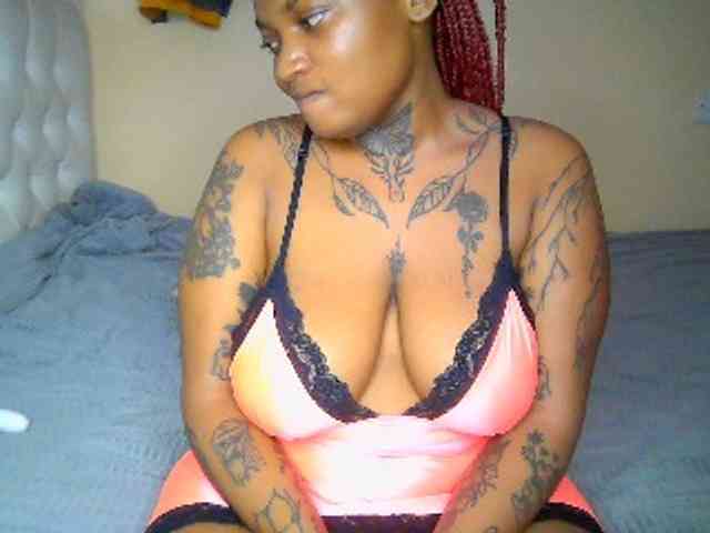 Blackchully9 webcam
