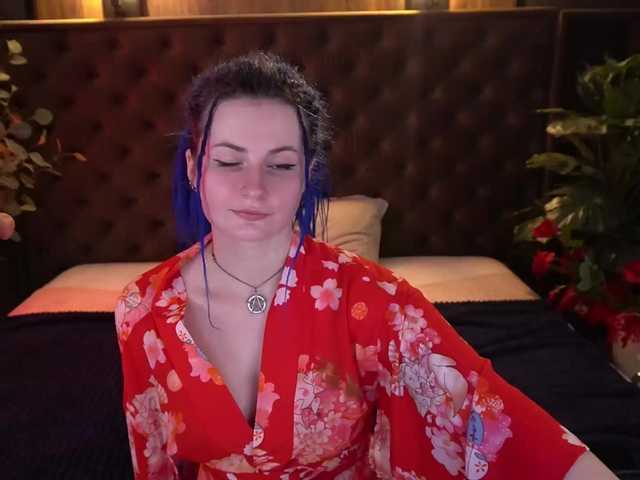 AlisaGrace's BongaCams show and profile