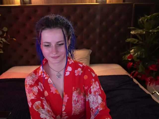AlisaGrace's BongaCams show and profile