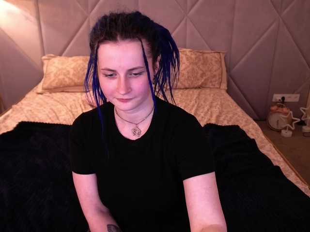 AlisaGrace's BongaCams show and profile