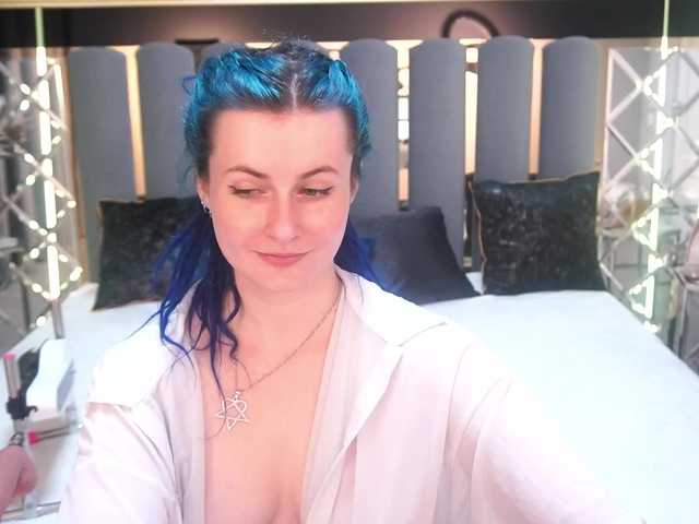 AlisaGrace live cam on BongaCams