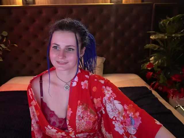 AlisaGrace's BongaCams show and profile