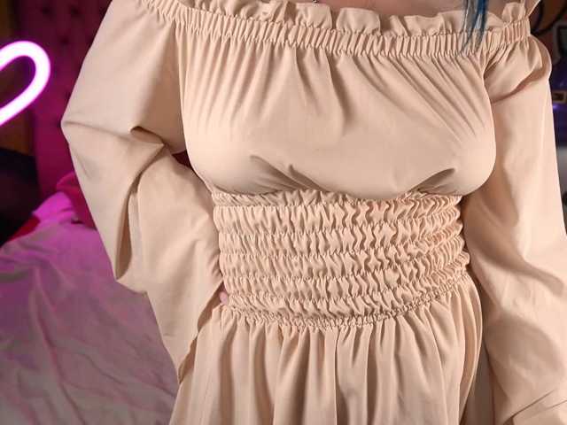 AlisaGrace live cam on BongaCams