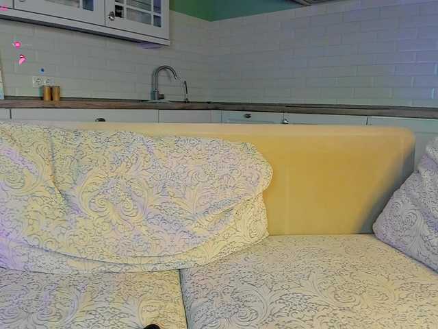 UwuFlower live cam on BongaCams