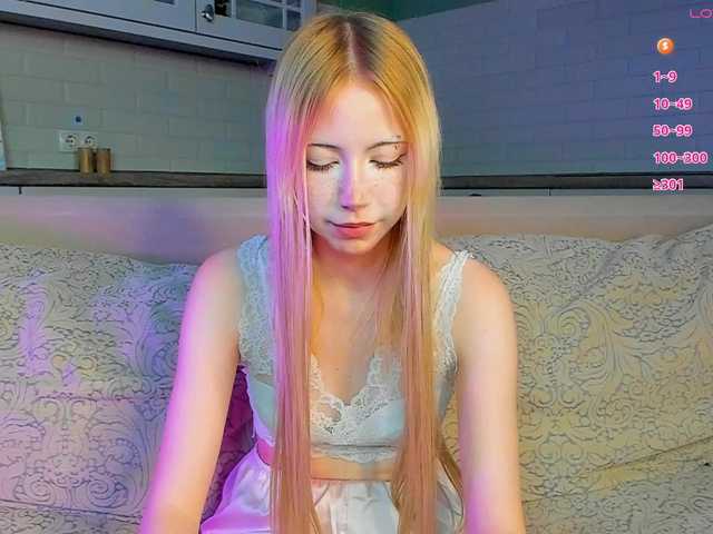 UwuFlower live cam on BongaCams