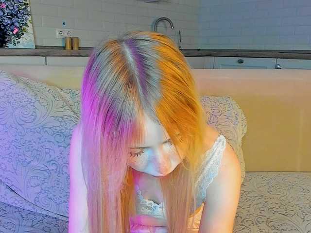 UwuFlower live cam on BongaCams