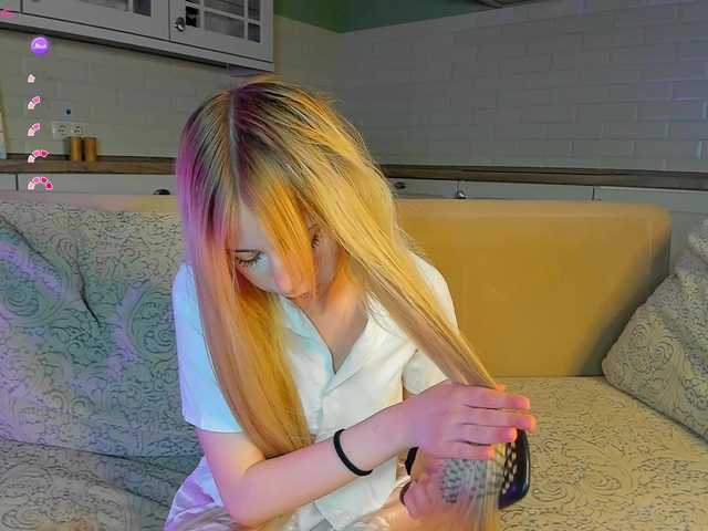 UwuFlower live cam on BongaCams