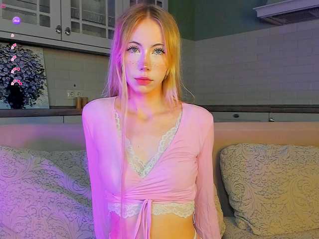 UwuFlower live cam on BongaCams