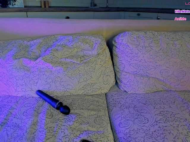UwuFlower live cam preview