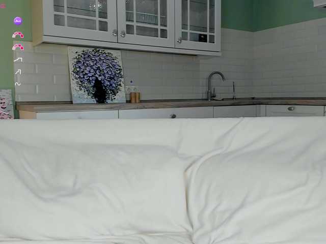 UwuFlower live cam on BongaCams