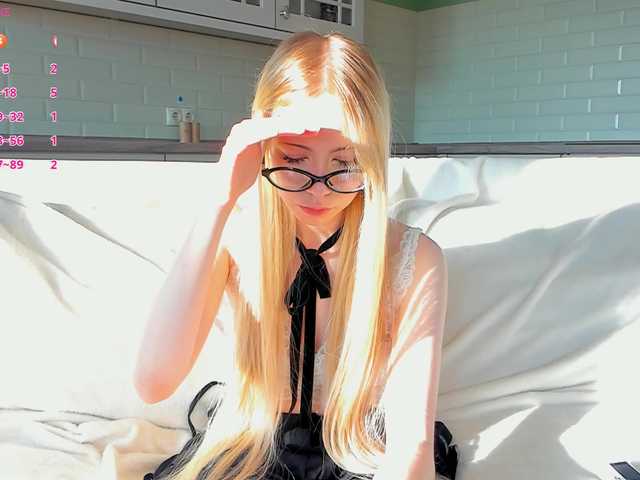 UwuFlower live cam on BongaCams