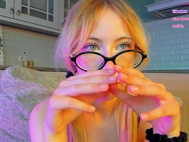 UwuFlower live cam on BongaCams