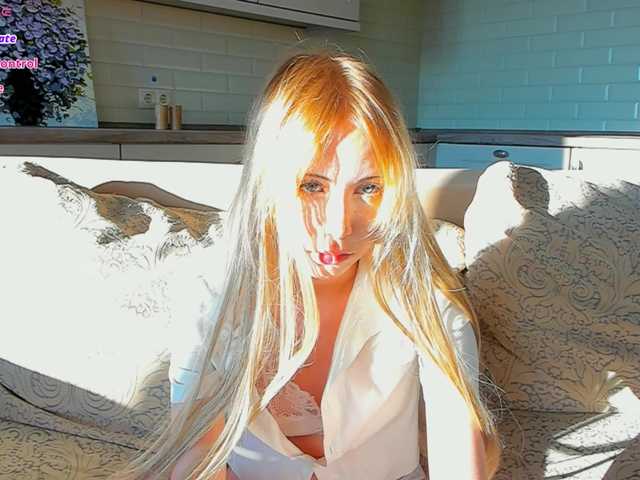 UwuFlower live cam on BongaCams