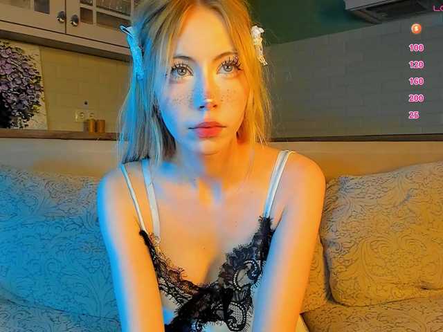 UwuFlower live cam on BongaCams