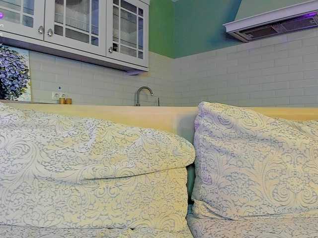 UwuFlower live cam on BongaCams