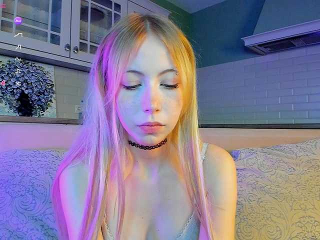 UwuFlower live cam on BongaCams