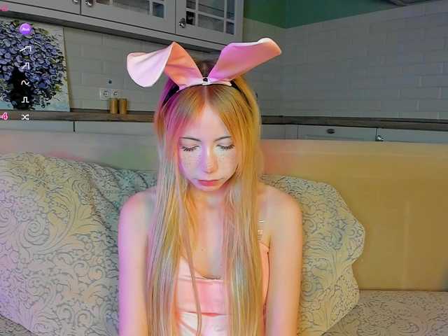 UwuFlower live cam on BongaCams