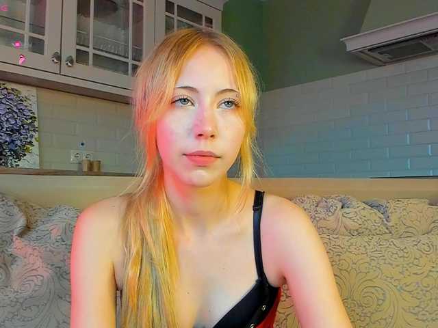 UwuFlower live cam on BongaCams