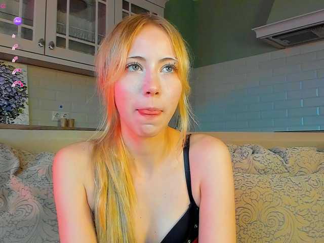 UwuFlower live cam on BongaCams