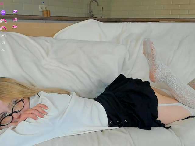 UwuFlower live cam on BongaCams