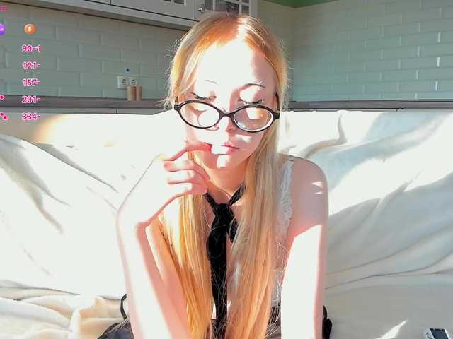 UwuFlower live cam on BongaCams