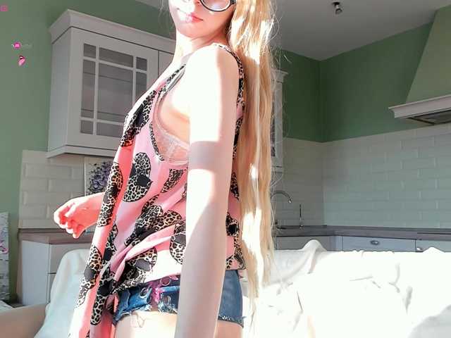 UwuFlower live cam on BongaCams