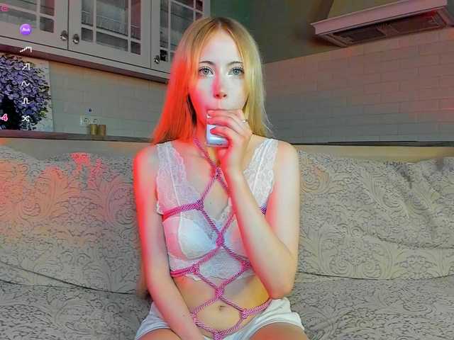 UwuFlower live cam on BongaCams