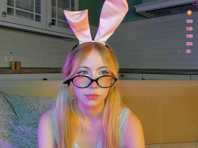 UwuFlower live cam on BongaCams