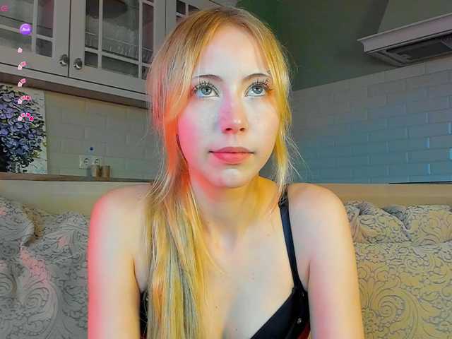 UwuFlower live cam on BongaCams