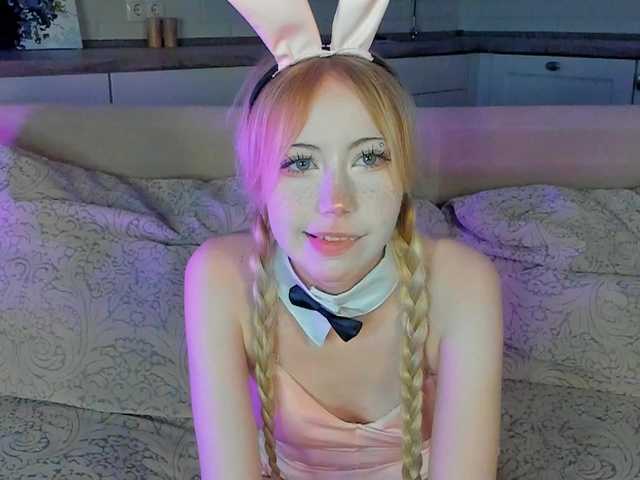 UwuFlower live cam on BongaCams