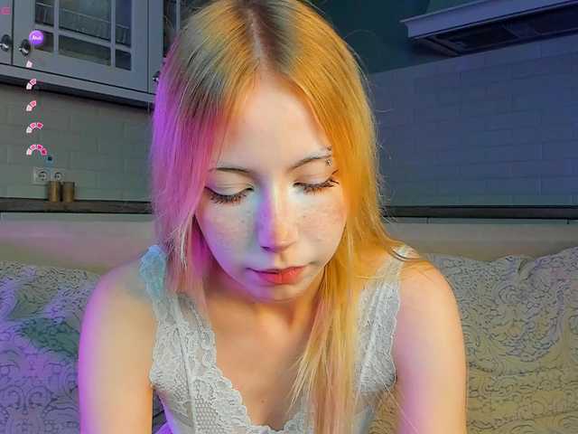 UwuFlower live cam on BongaCams