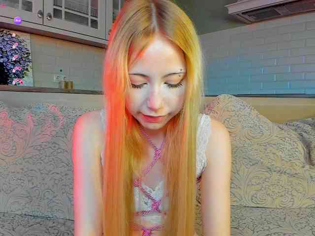 UwuFlower Live Webcam on BongaCams