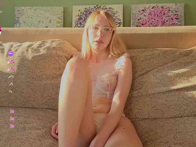 UwuFlower webcam