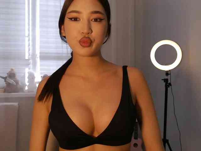 aiyumiprivate webcam