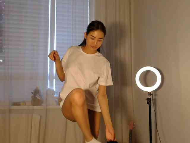 aiyumiprivate webcam