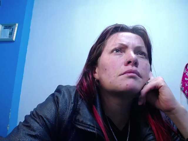 Carolinhe, en directo ahora en BongaCams