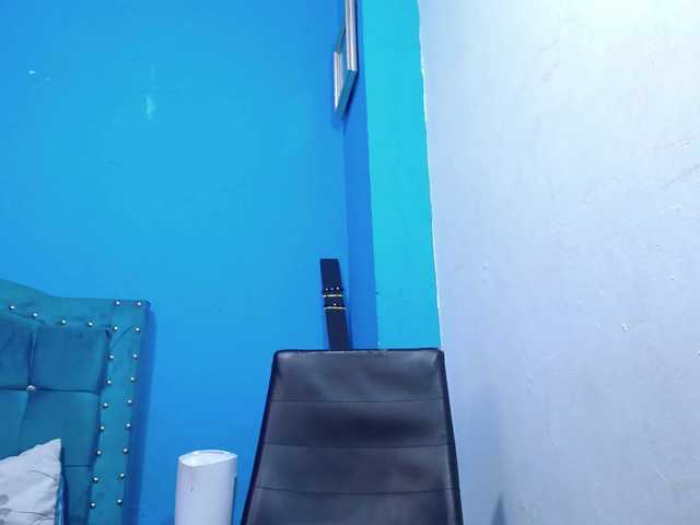 Carolinhe live cam on BongaCams