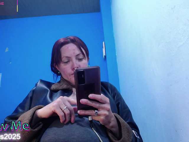 Carolinhe live cam on BongaCams