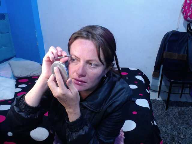 Carolinhe, en directo ahora en BongaCams