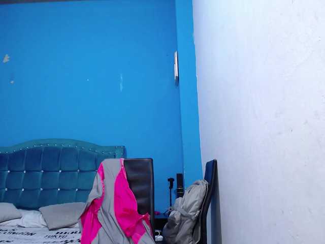 Carolinhe live cam on BongaCams